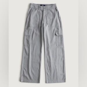Hollister Ultra High-Rise Drapey Cargo Pants